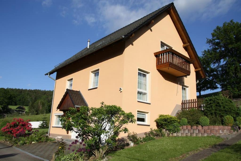 Ferienhaus Perle Am Fusse Der Augustusburg Villa Luaran gambar